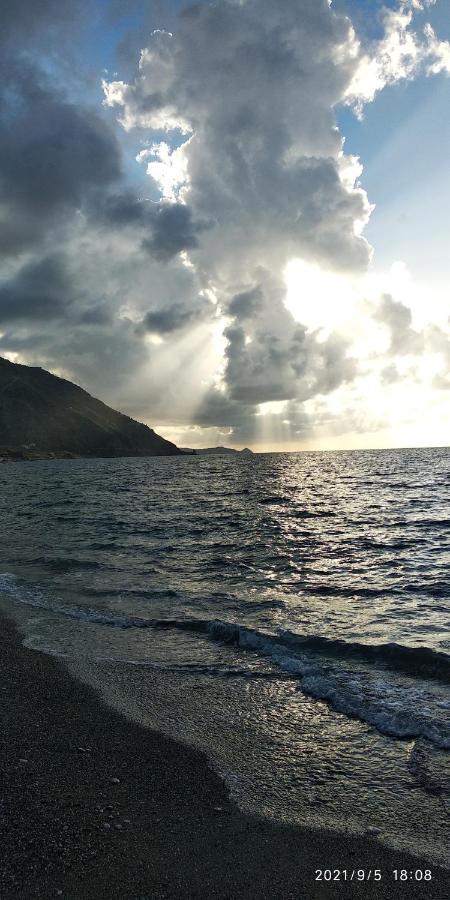 Dimora Tra Cielo E Mare A Gioiosa Marea Eksteriør billede